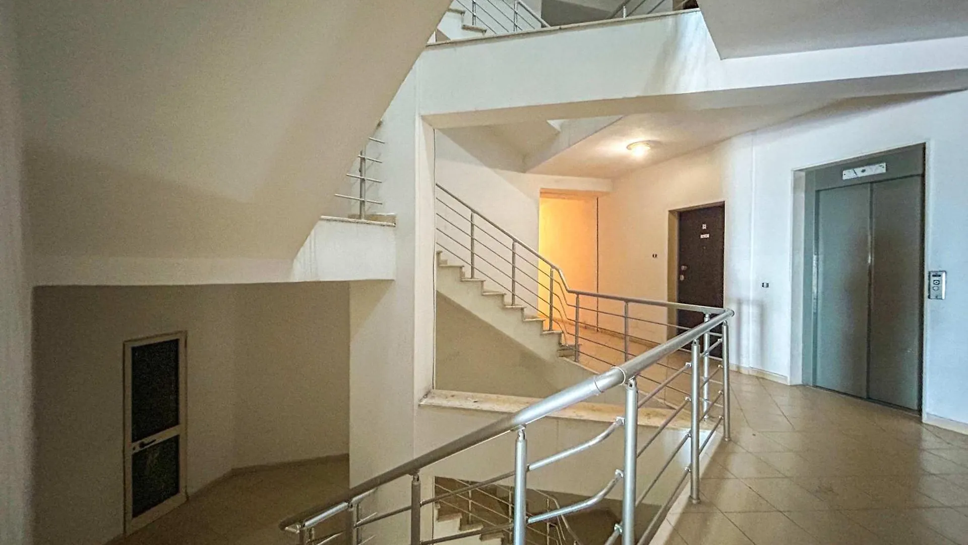 Duplex 780 - Two Floors, Terrace & Seaview Apartment Durres