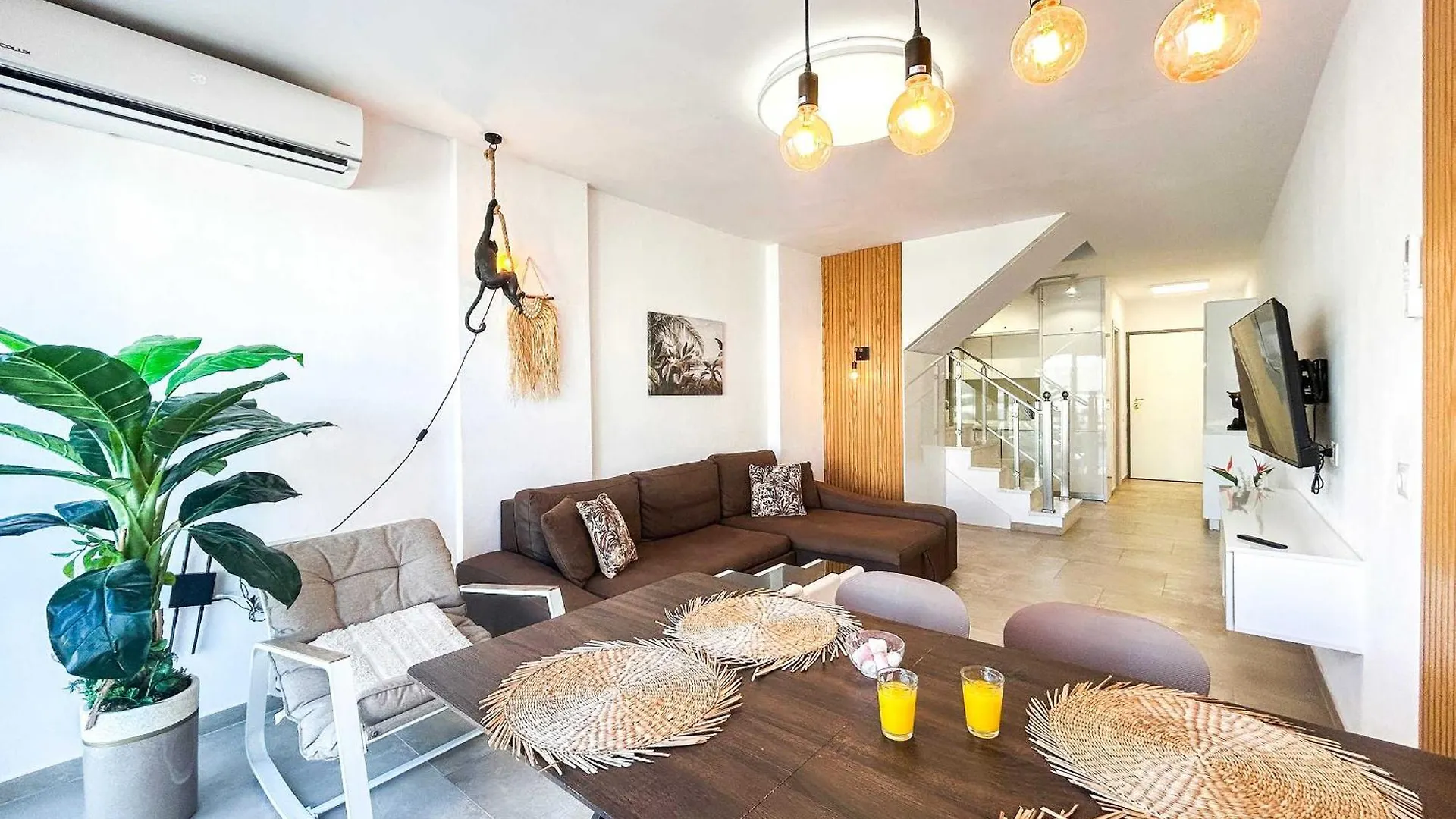 Duplex 780 - Two Floors, Terrace & Seaview Apartment Durres