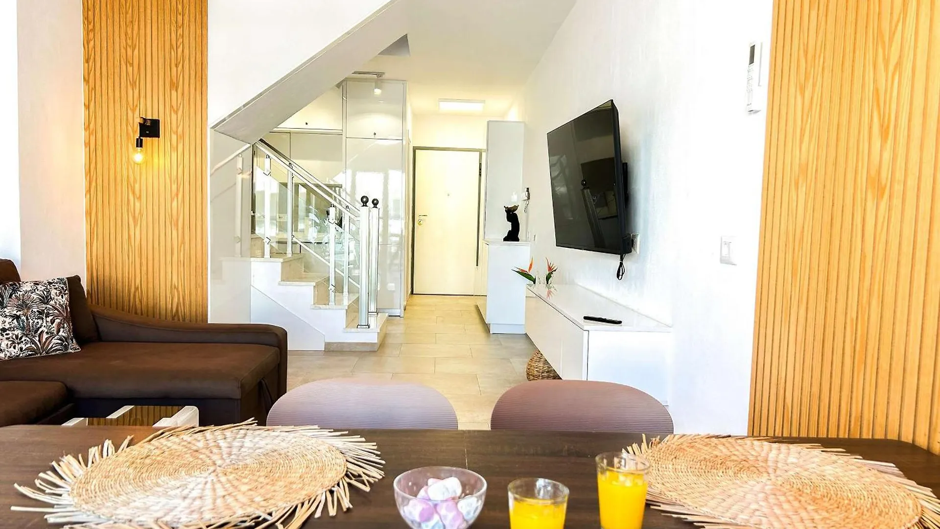 Duplex 780 - Two Floors, Terrace & Seaview Apartment Durres
