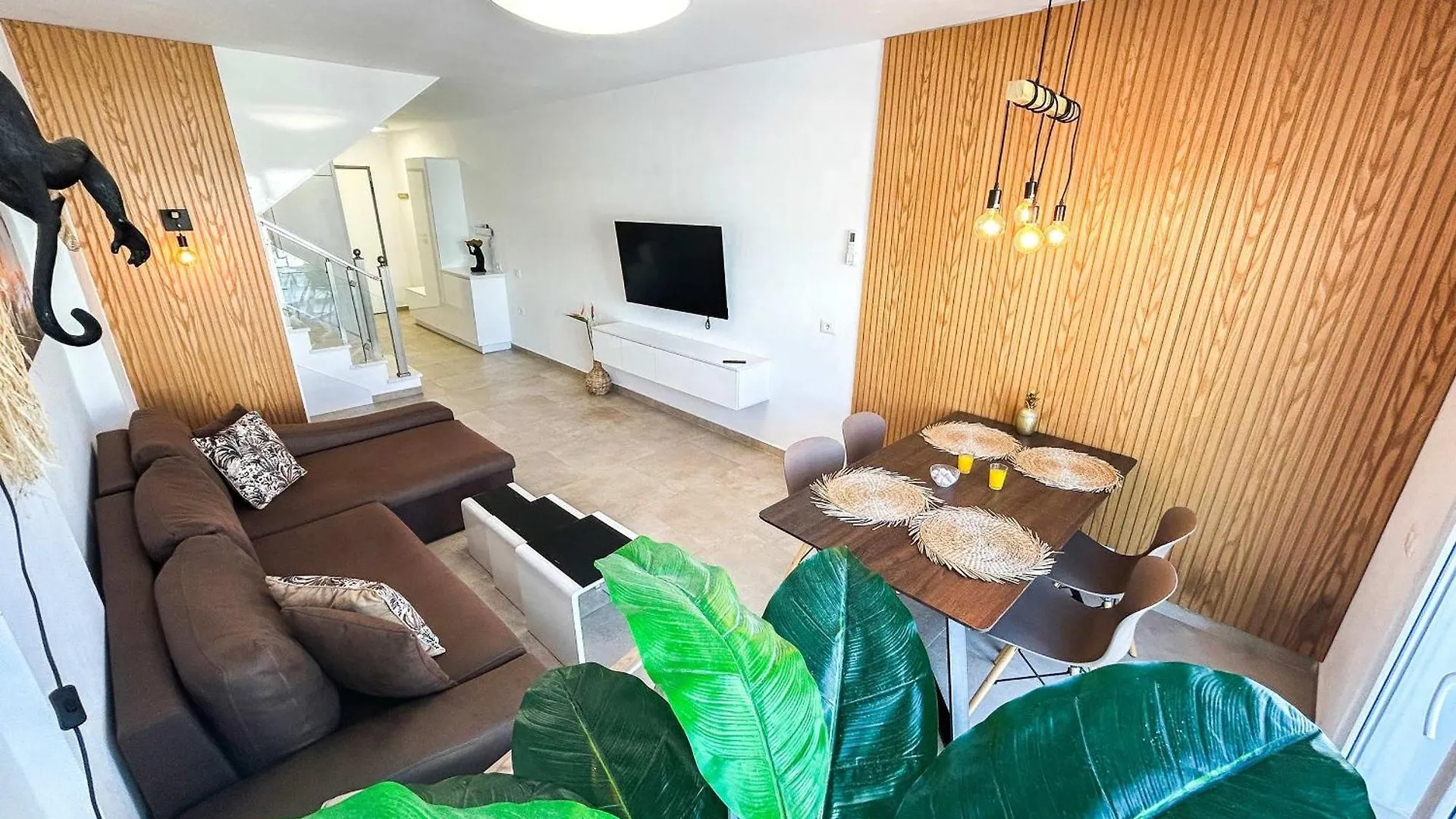 Duplex 780 - Two Floors, Terrace & Seaview Apartment Durres